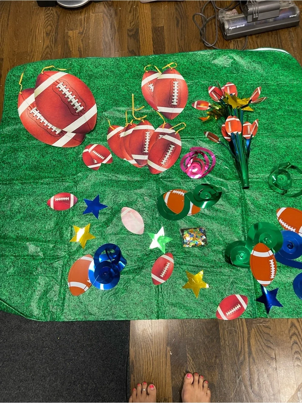 Football Themed Party Decorations - Green and Brown, 22 pieces